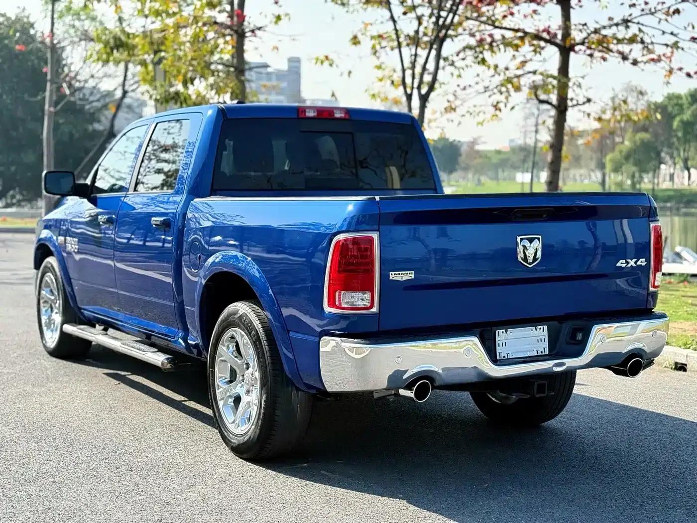 RAM Trucks 2016 5.7L Automatic — миниатюра 4