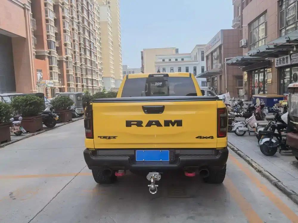 RAM Trucks Tyrannosaurus Rex 2022 6.2T Automatic — миниатюра 6