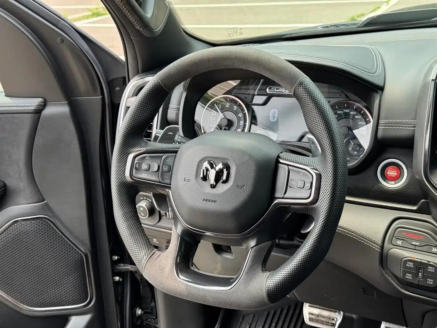 RAM Trucks Tyrannosaurus Rex 2024 6.2T Automatic — миниатюра 14
