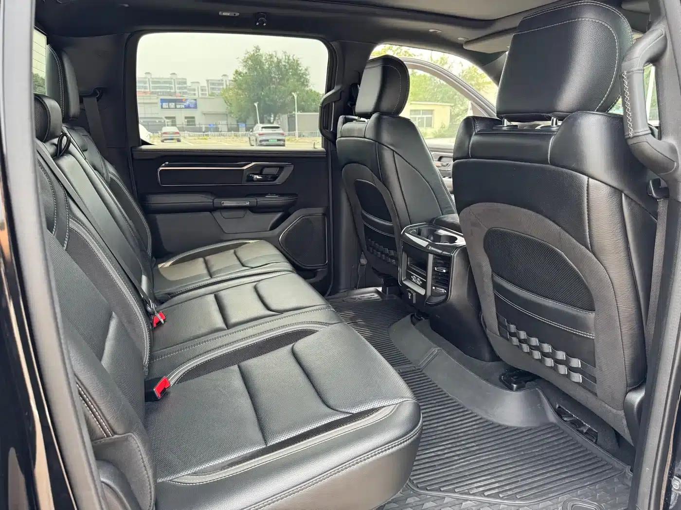 RAM Trucks Tyrannosaurus Rex 2024 6.2T Automatic — миниатюра 19