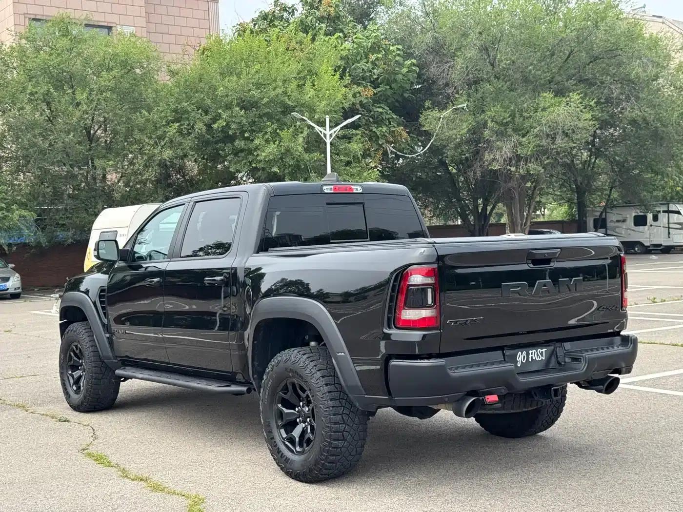 RAM Trucks Tyrannosaurus Rex 2024 6.2T Automatic — миниатюра 5