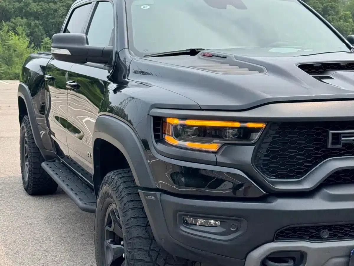 RAM Trucks Tyrannosaurus Rex 2024 6.2T Automatic — миниатюра 7