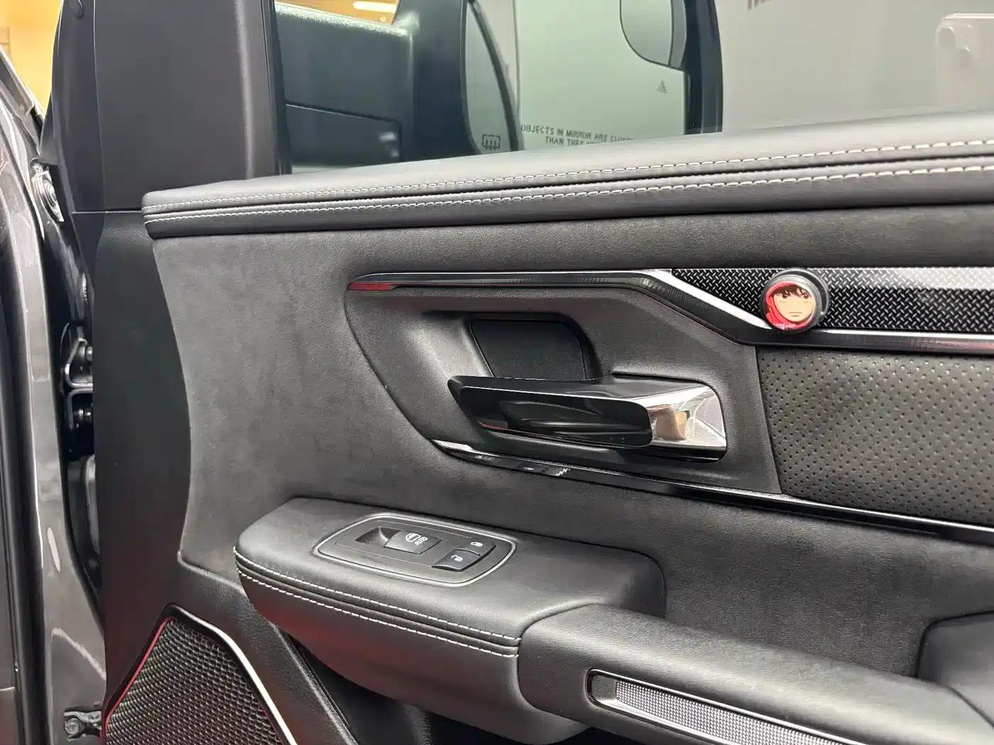 RAM Trucks Tyrannosaurus Rex 2022 6.2T US Spec — миниатюра 19