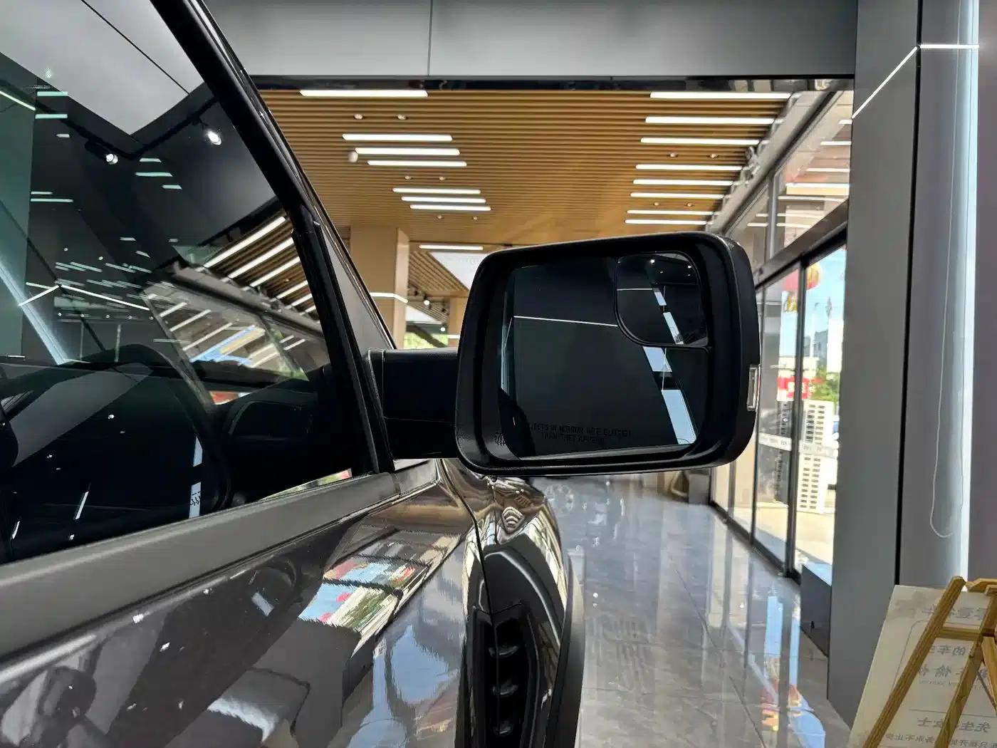 RAM Trucks Tyrannosaurus Rex 2022 6.2T US Spec — миниатюра 22