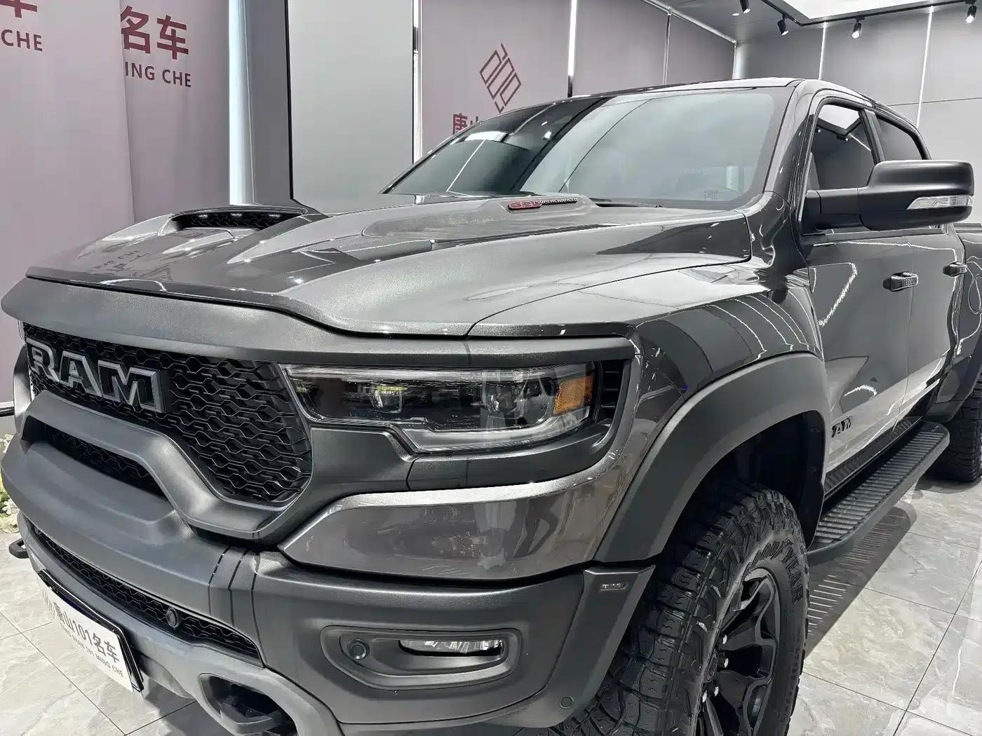 RAM Trucks Tyrannosaurus Rex 2022 6.2T US Spec — миниатюра 4
