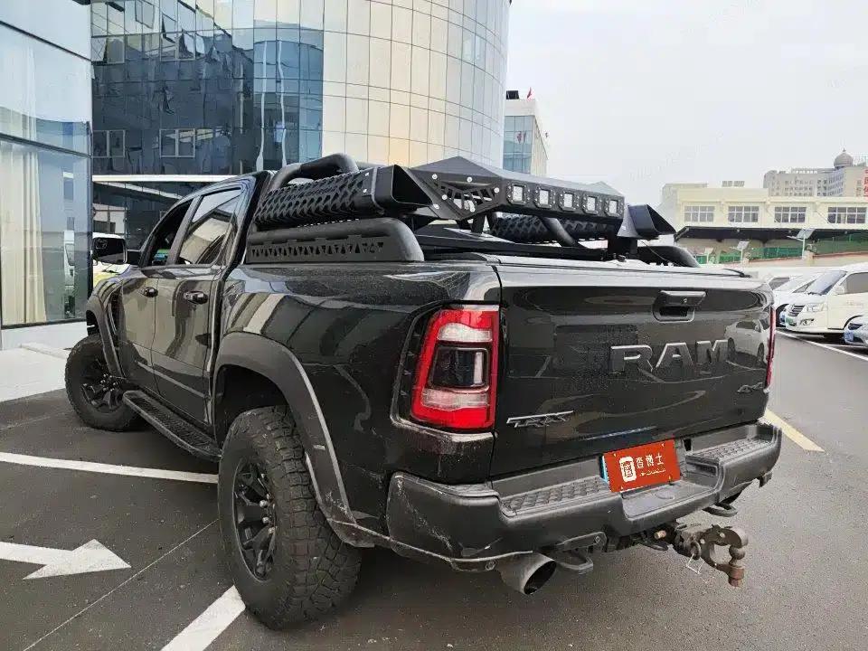 RAM Trucks Tyrannosaurus Rex 2023 6.2T US Spec — миниатюра 4
