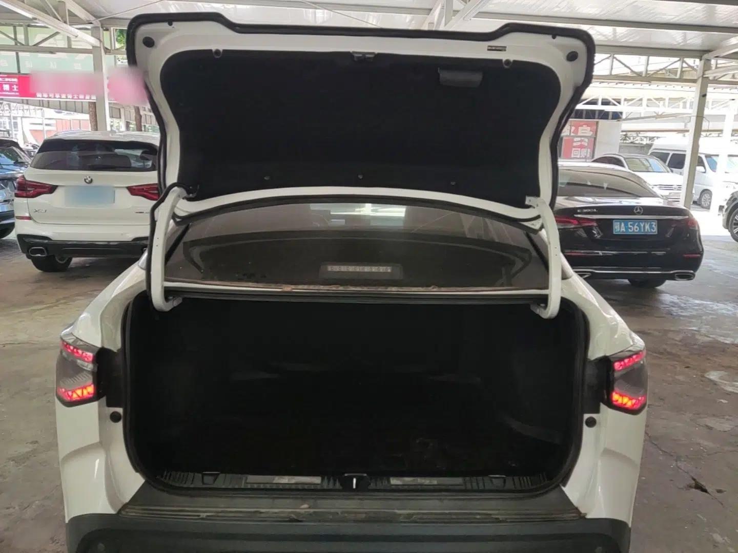 Toyota bZ3 2023 616 km Long-Range Premium — миниатюра 22