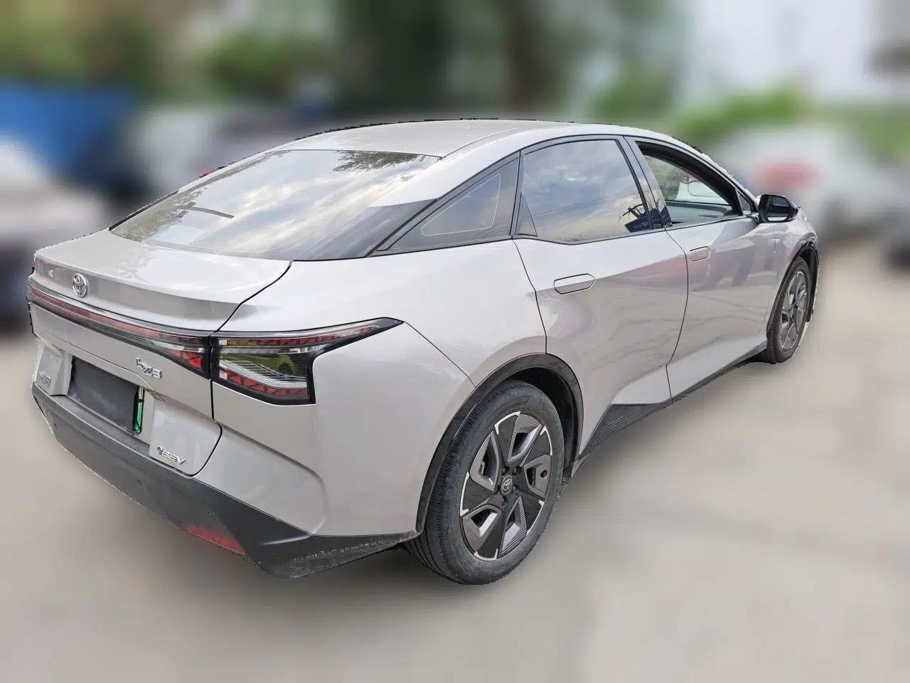 Toyota bZ3 2024 517 km Elite PRO — миниатюра 6