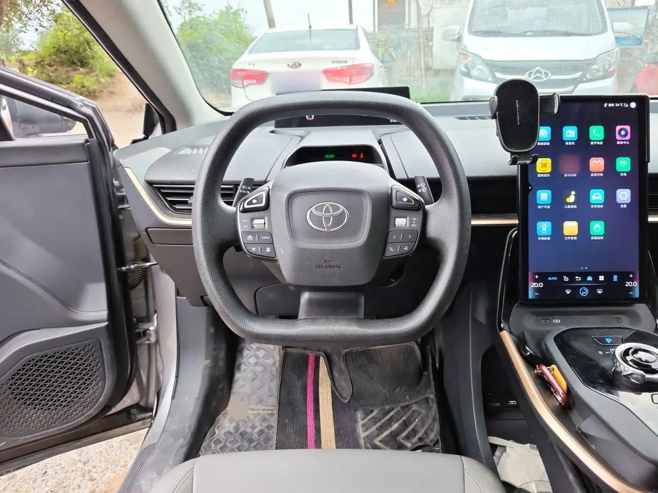 Toyota bZ3 2024 517 km Elite PRO — миниатюра 10