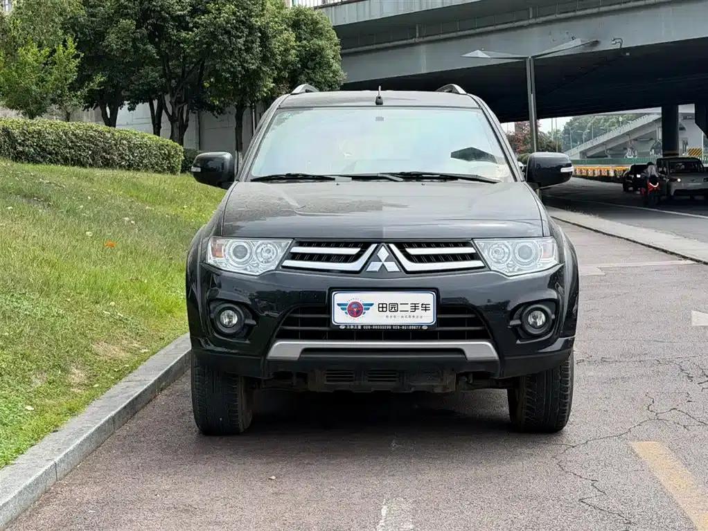 2013 Pajero Sport 2.4L Manual 2WD Comfort Edition — миниатюра 2