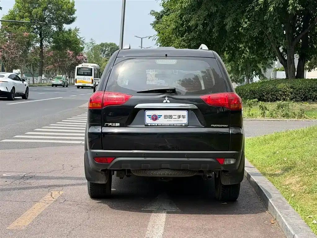 2013 Pajero Sport 2.4L Manual 2WD Comfort Edition — миниатюра 5