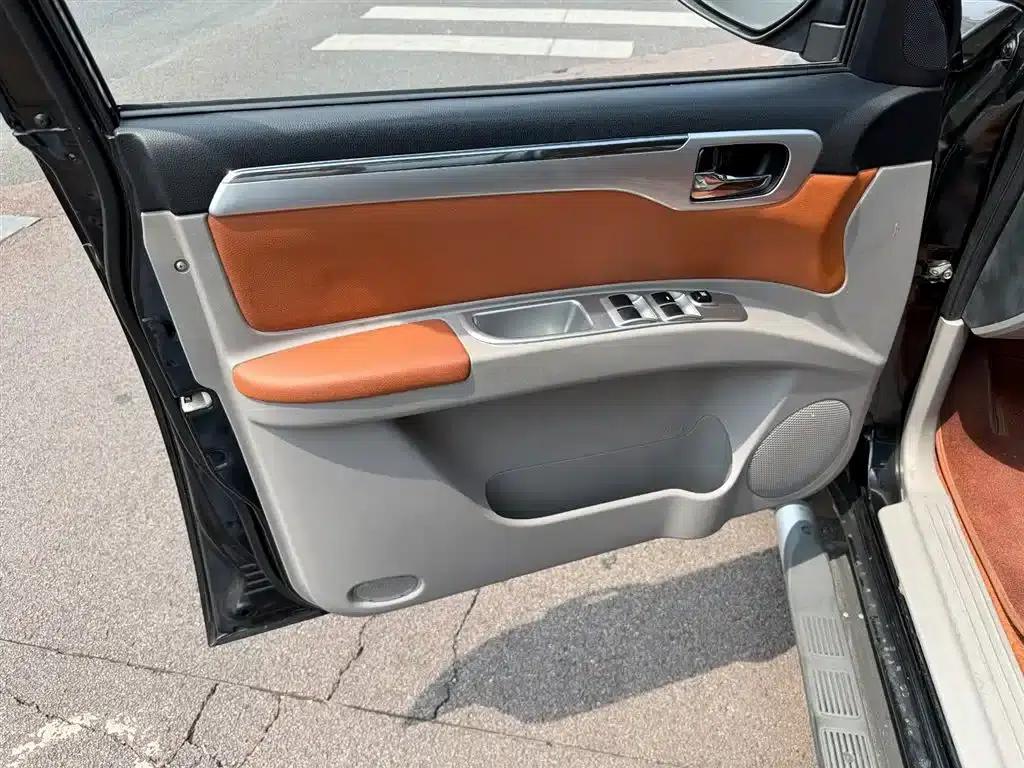2013 Pajero Sport 2.4L Manual 2WD Comfort Edition — миниатюра 6