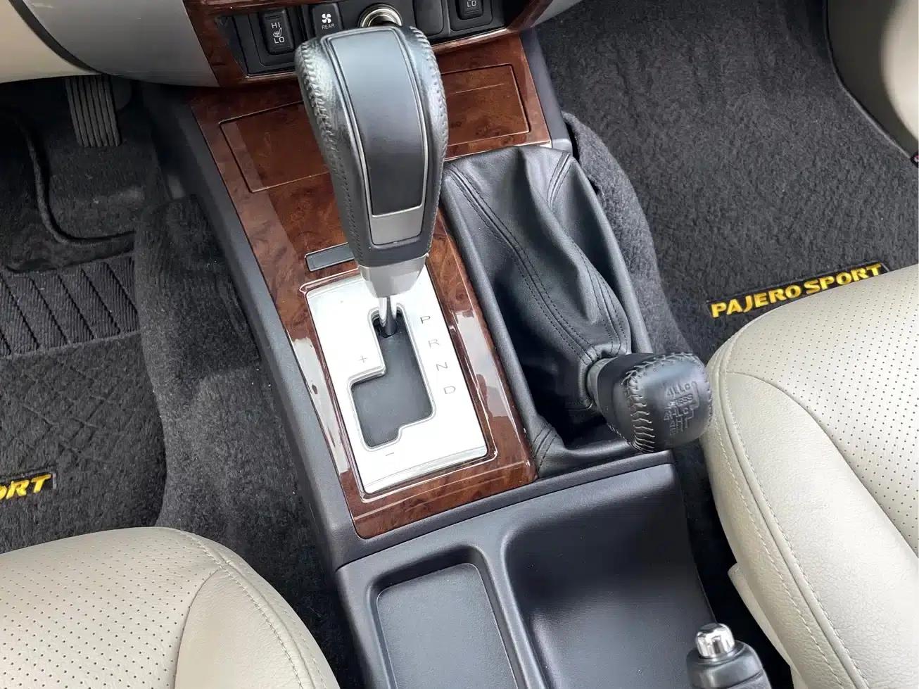 2013 Pajero Sport 3.0L Automatic 4WD Flagship Edition — миниатюра 13