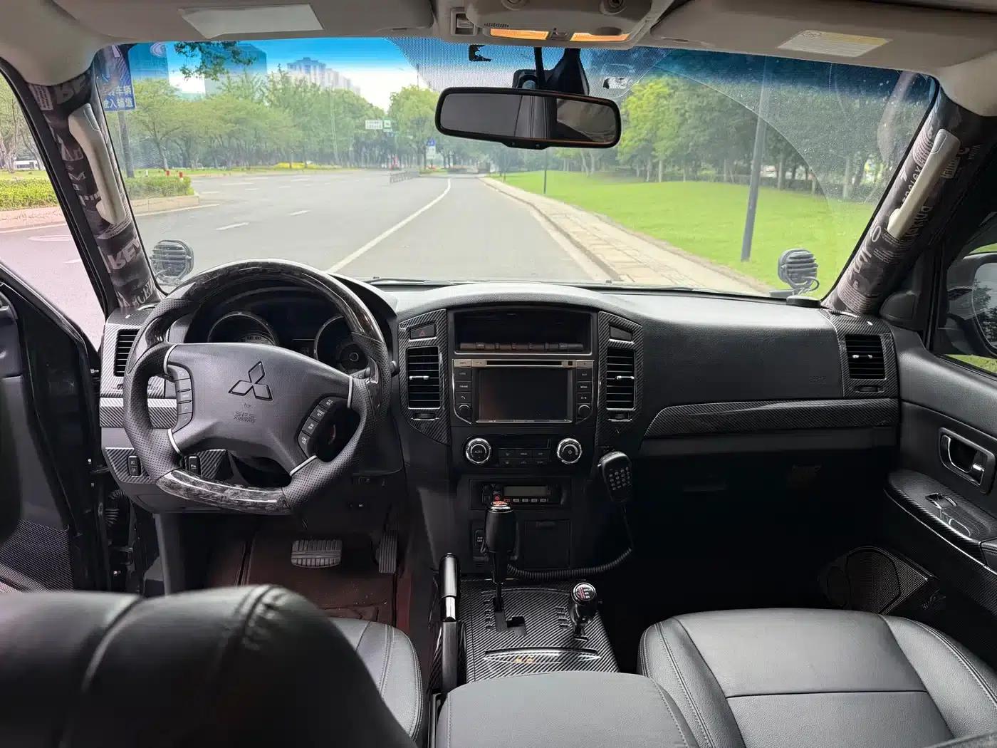 2016 Pajero Imported 3.0L Automatic Luxury Edition (National V Emission Standard) — миниатюра 12