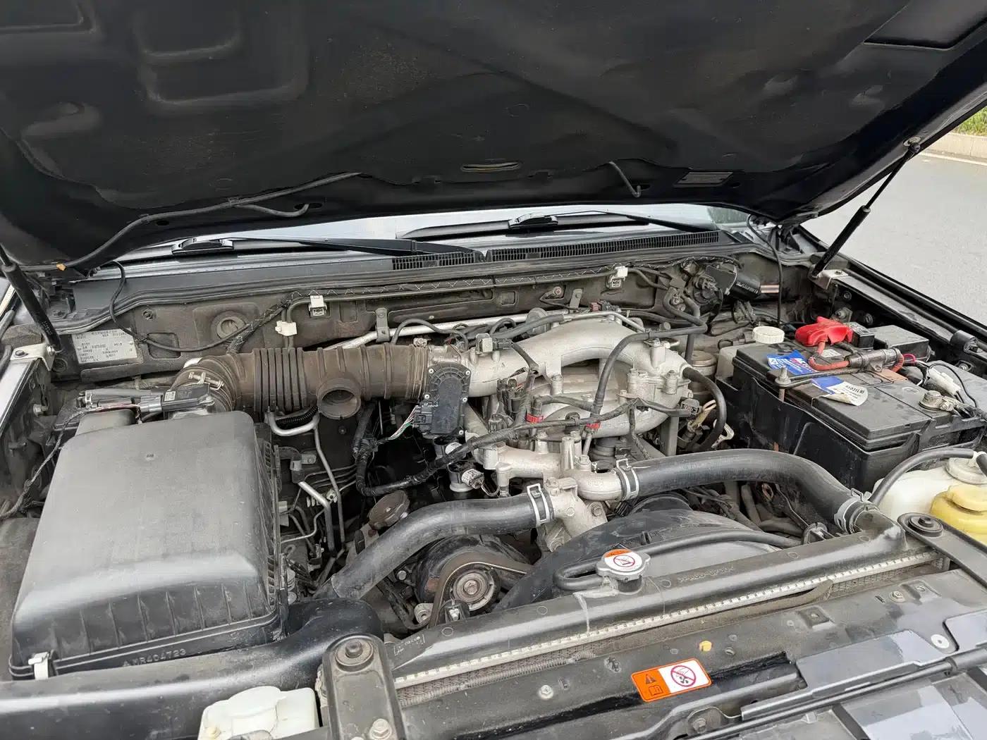 2016 Pajero Imported 3.0L Automatic Luxury Edition (National V Emission Standard) — миниатюра 20