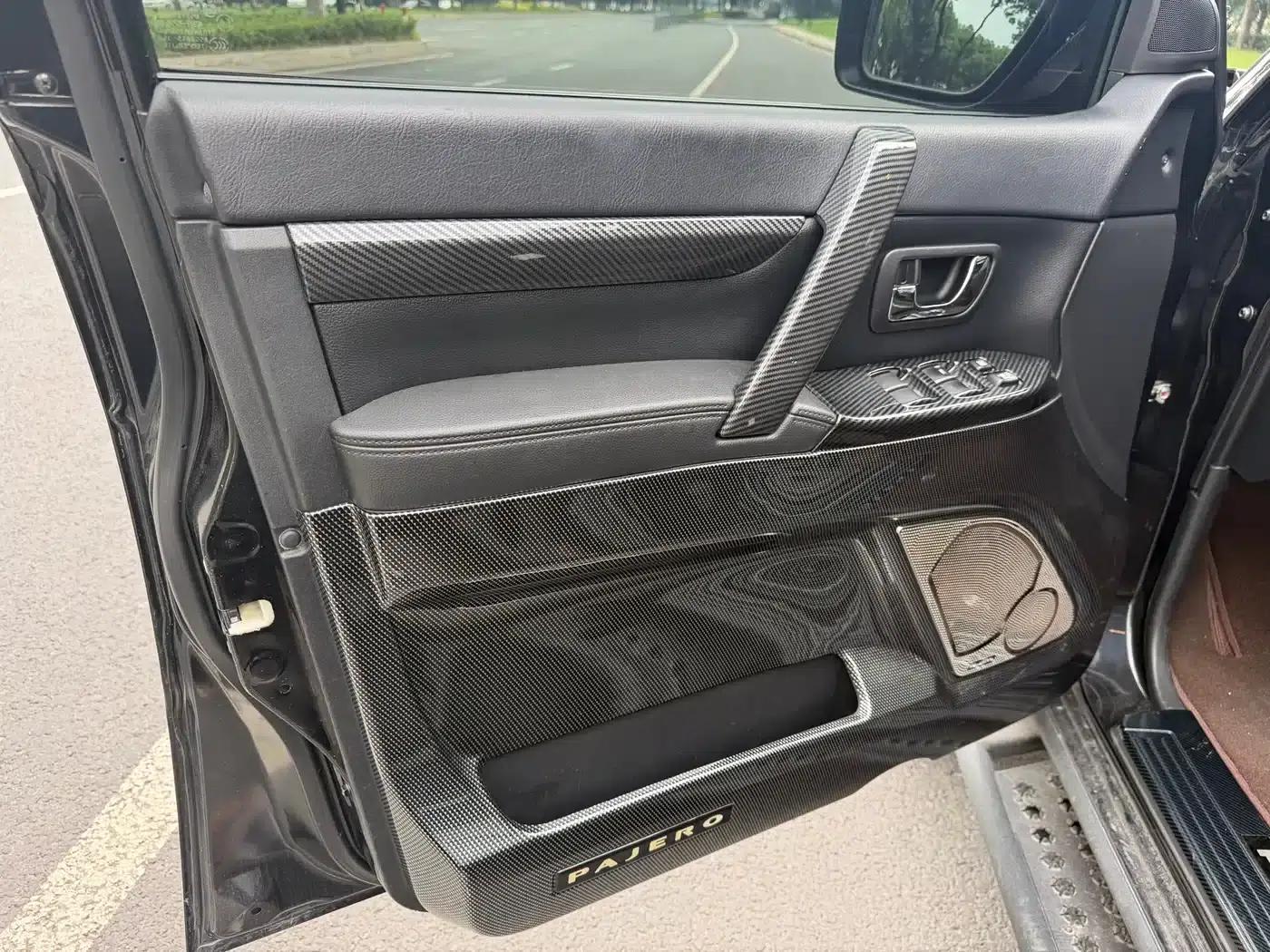 2016 Pajero Imported 3.0L Automatic Luxury Edition (National V Emission Standard) — миниатюра 9