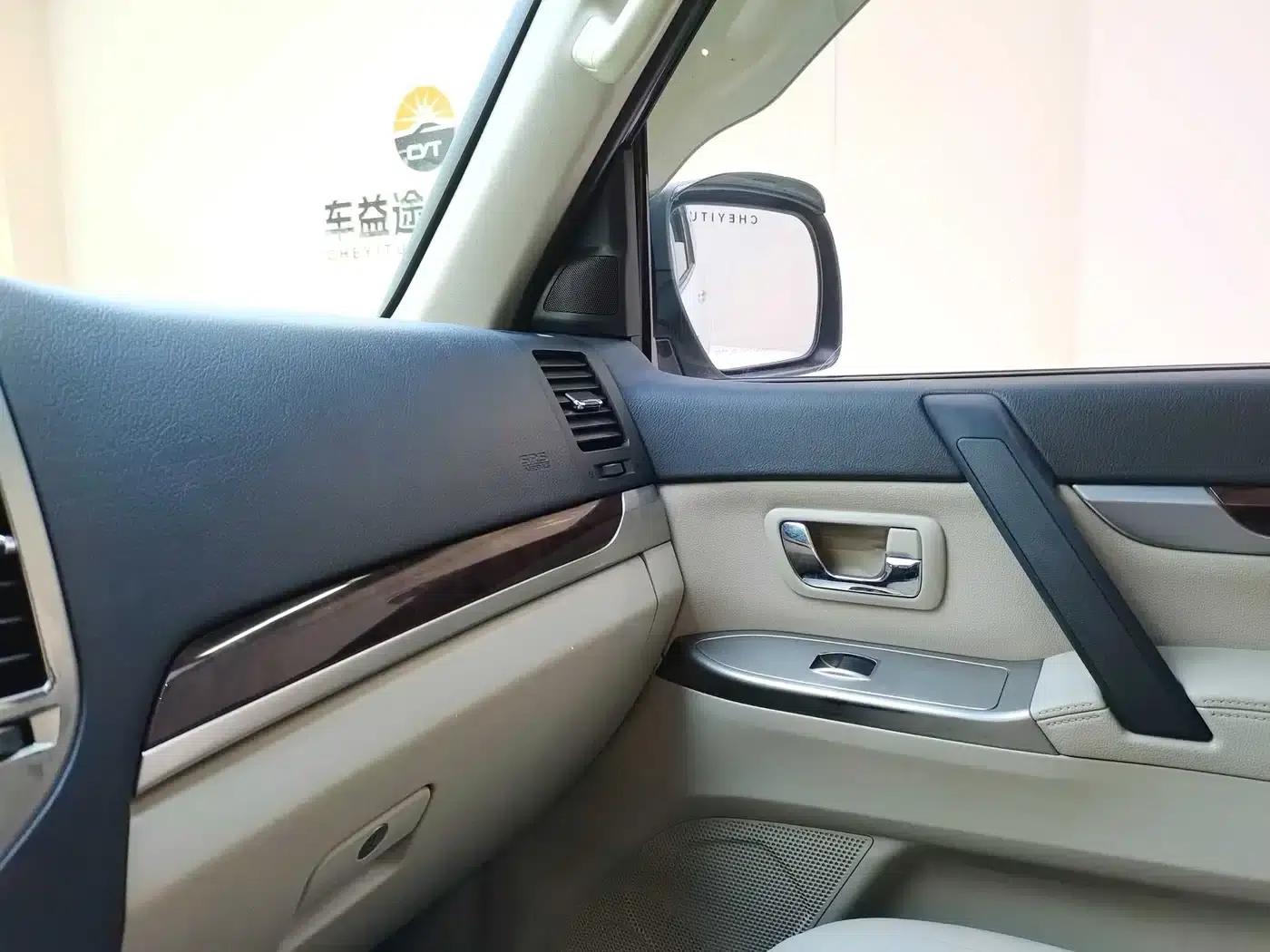 2019 Pajero V97 (Imported) 3.8L Middle East Version — миниатюра 16