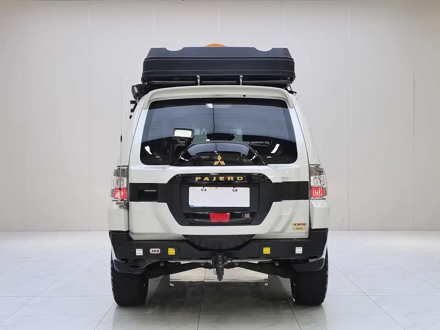 2019 Pajero V97 (Imported) 3.8L Middle East Version — миниатюра 4