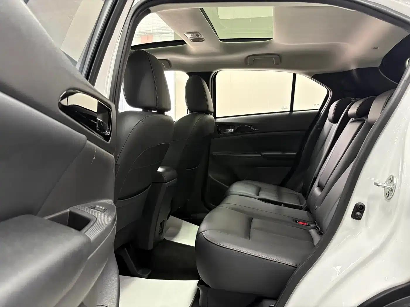 Eclipse Cross 2019 1.5T CVT 2WD Dream Edition (China VI Emission Standard) — миниатюра 16