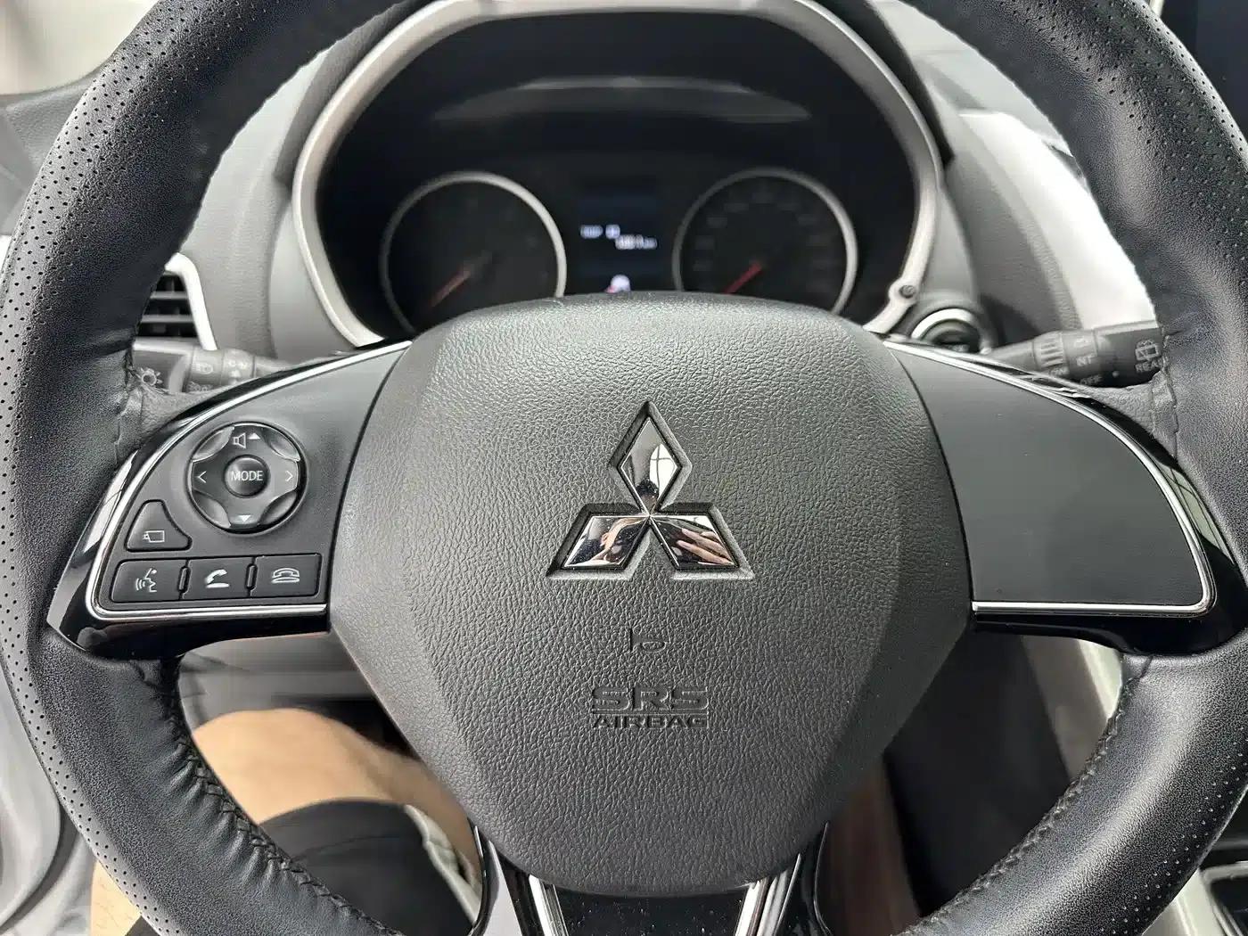 Eclipse Cross 2021 1.5T CVT 4WD Passion Edition — миниатюра 15