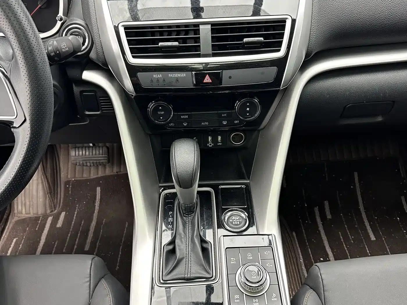 Eclipse Cross 2021 1.5T CVT 4WD Passion Edition — миниатюра 16
