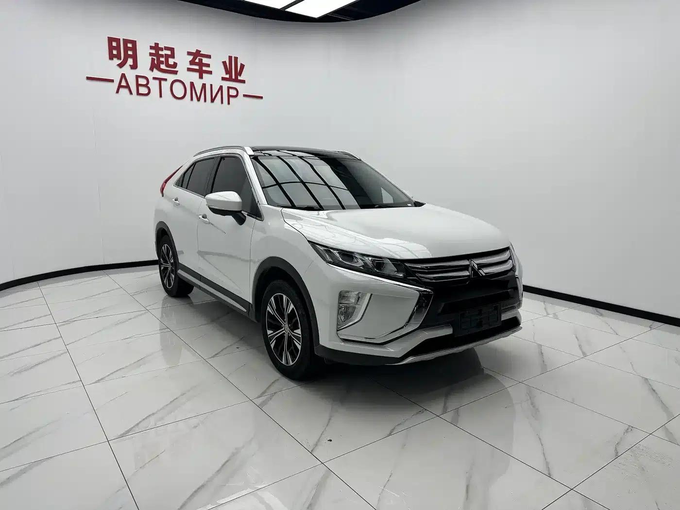 Eclipse Cross 2021 1.5T CVT 4WD Passion Edition — миниатюра 3