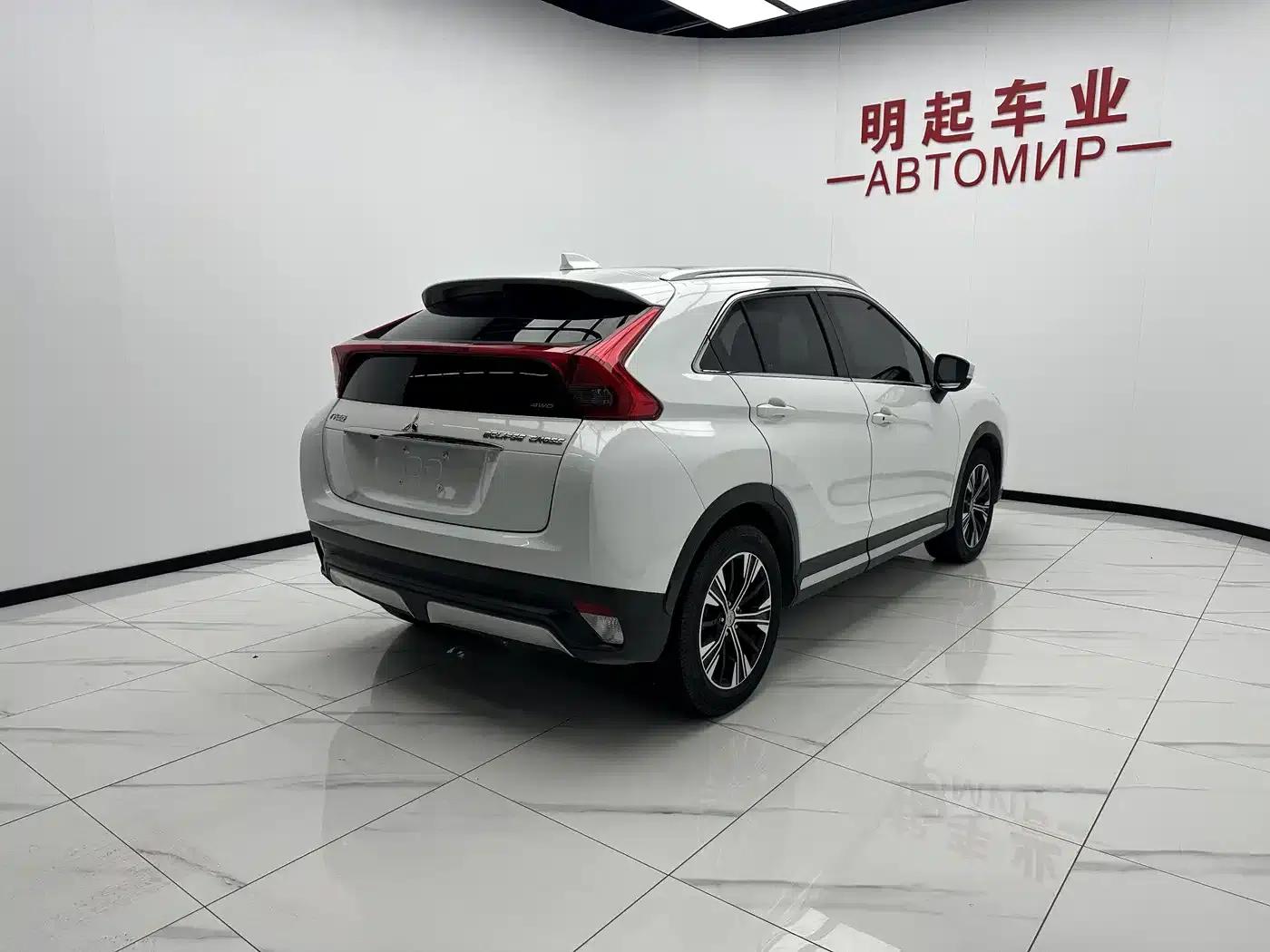 Eclipse Cross 2021 1.5T CVT 4WD Passion Edition — миниатюра 9
