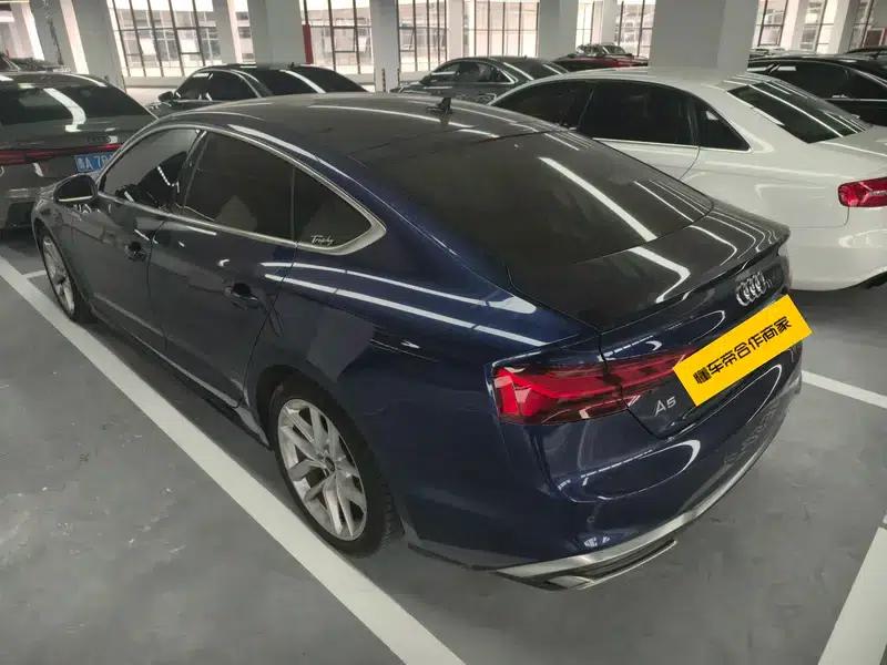 Audi A5 2021 Sportback 40 TFSI Fashionable Elegant Model — миниатюра 4