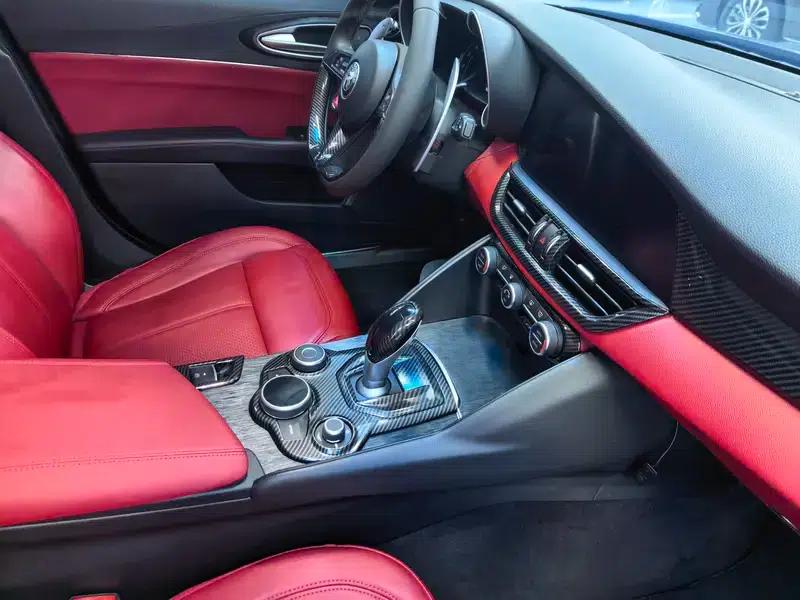 Giulia Juliet 2019 2.0T 280HP Luxury Edition — миниатюра 15
