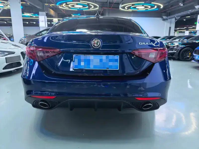 Giulia Juliet 2019 2.0T 280HP Luxury Edition — миниатюра 4