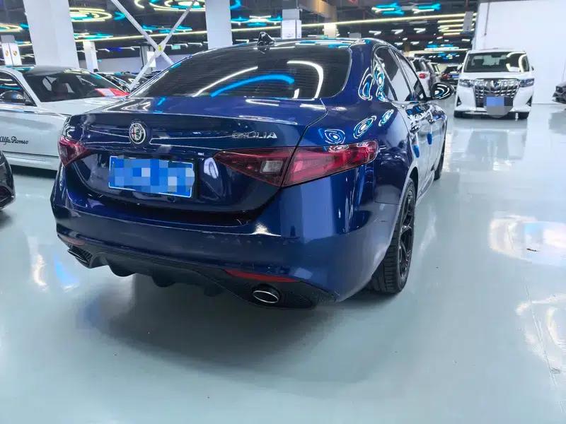 Giulia Juliet 2019 2.0T 280HP Luxury Edition — миниатюра 5