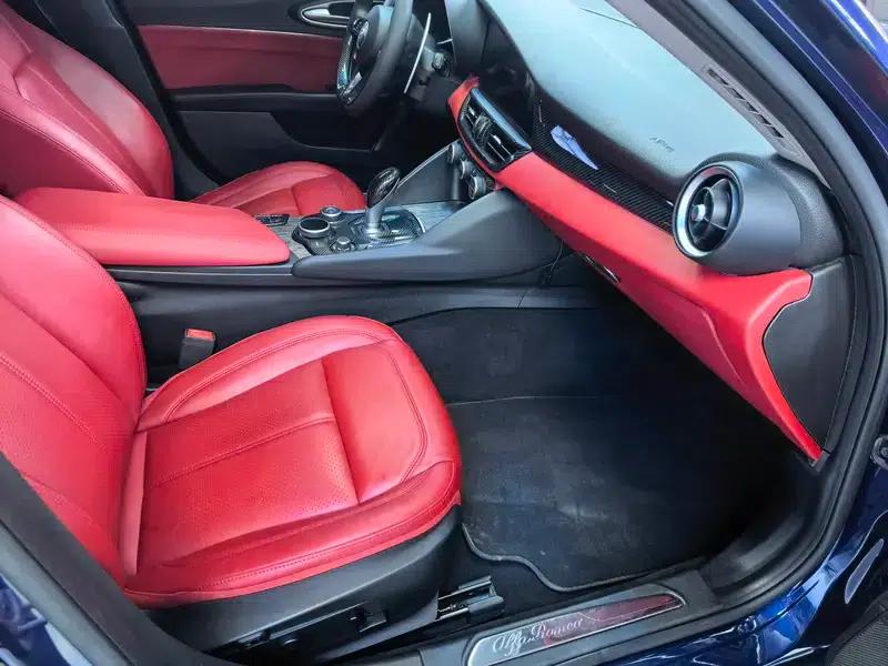 Giulia Juliet 2019 2.0T 280HP Luxury Edition — миниатюра 8