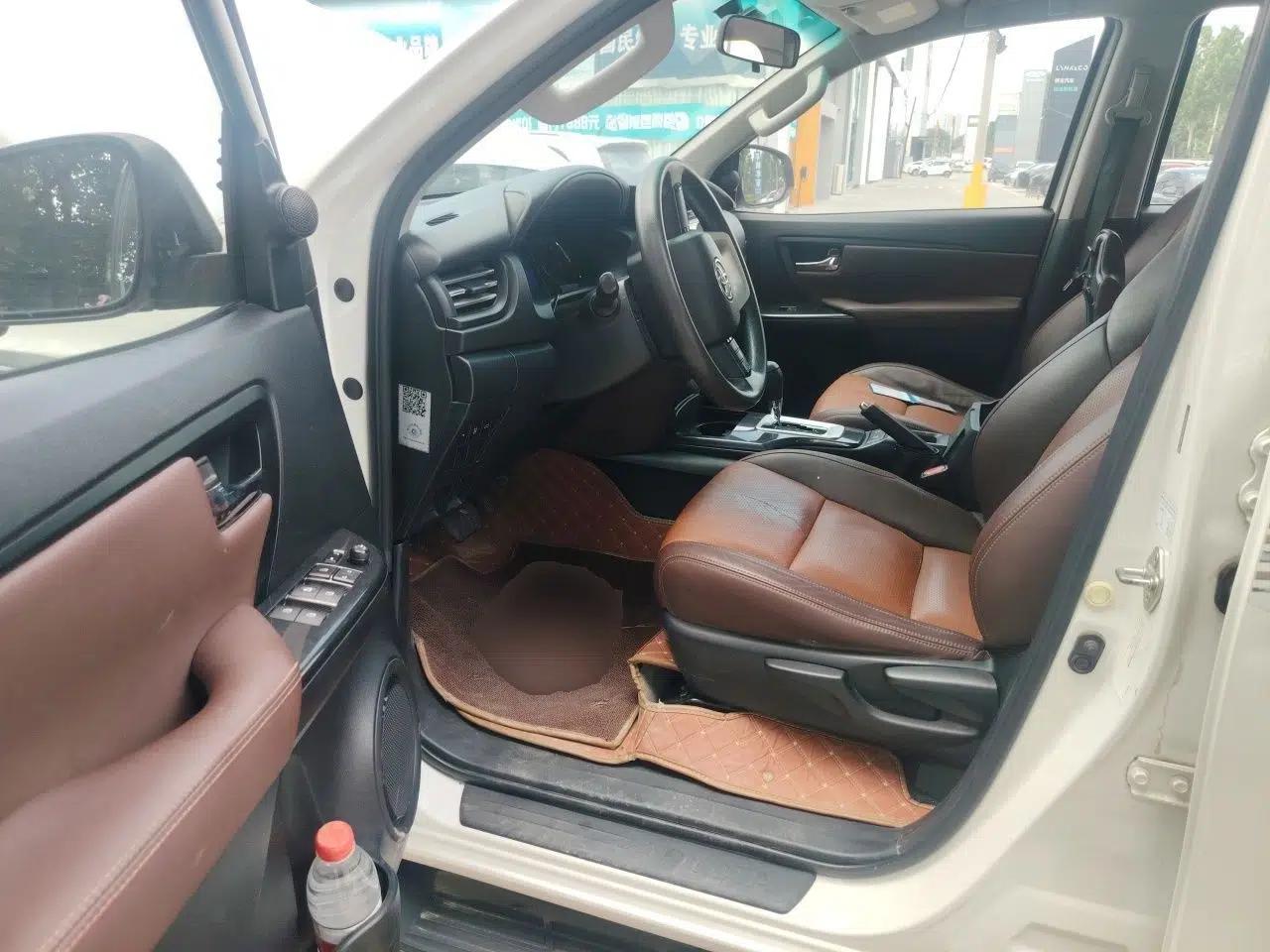 Toyota Fortuner 2016 2.7L Middle East Version — миниатюра 16