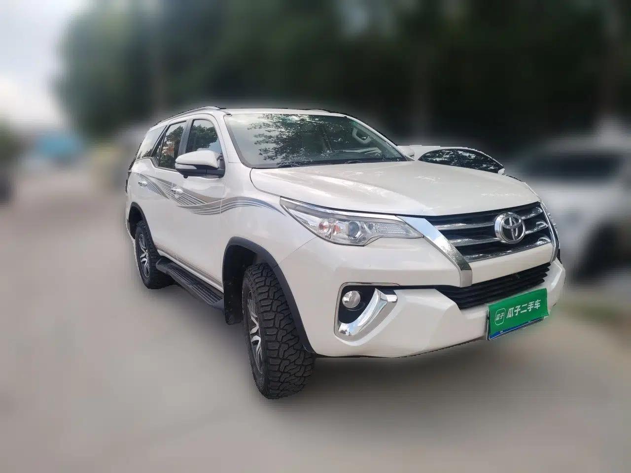 Toyota Fortuner 2016 2.7L Middle East Version — миниатюра 3