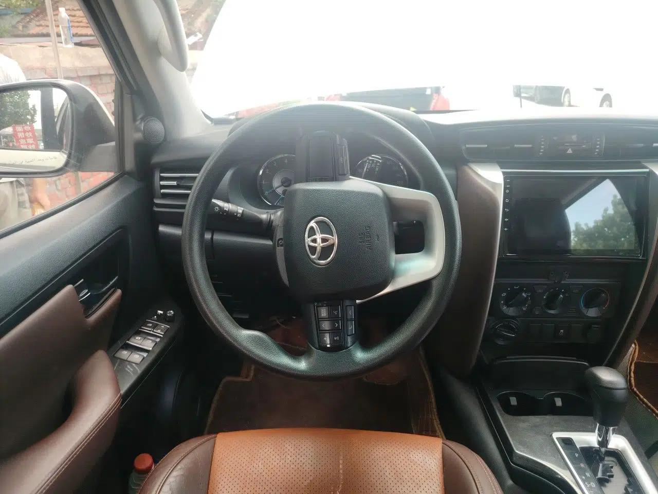 Toyota Fortuner 2016 2.7L Middle East Version — миниатюра 10