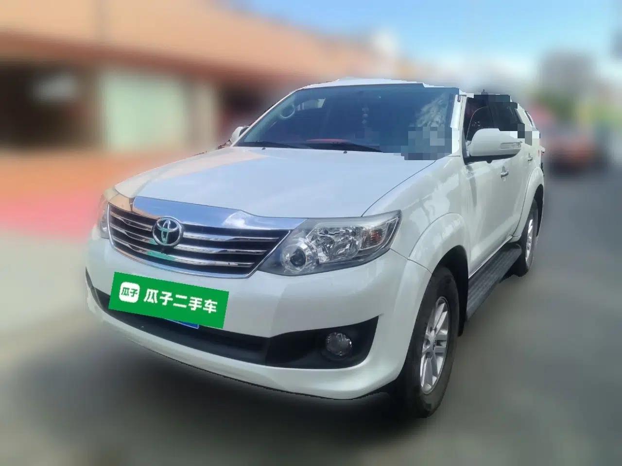 Toyota Fortuner Runner 2.7 Automatic 7-Seater (Parallel Import) — миниатюра 1