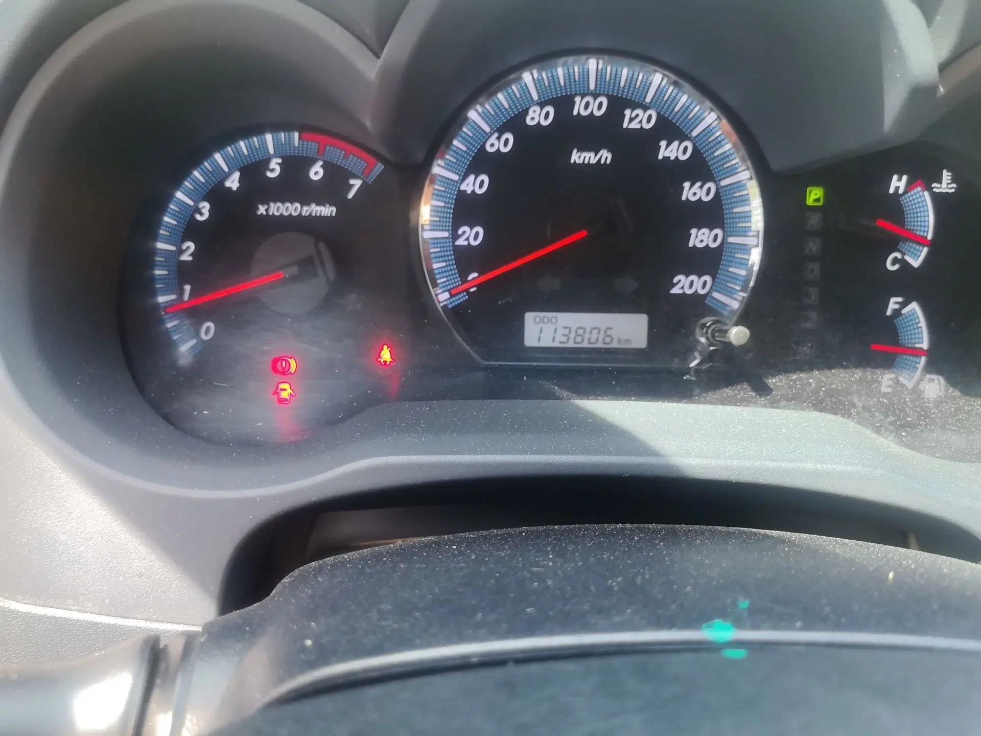 Toyota Fortuner Runner 2.7 Automatic 7-Seater (Parallel Import) — миниатюра 12