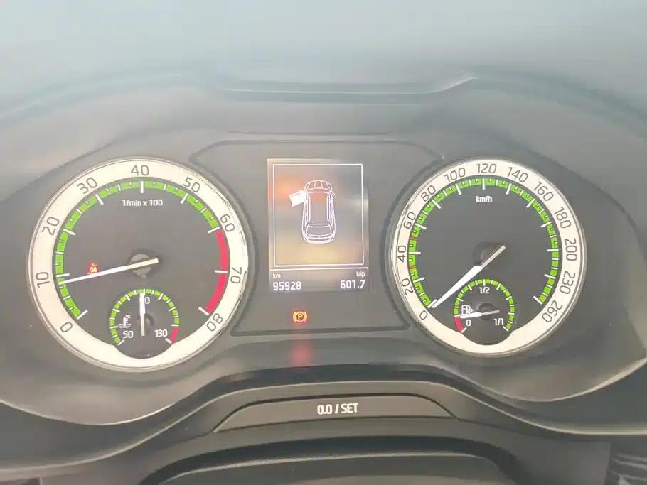 2018 Kodiaq Facelift TSI330 5-seater 2WD Luxury Edition — миниатюра 14