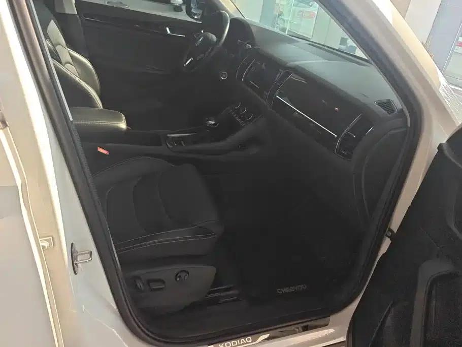 2018 Kodiaq Facelift TSI330 5-seater 2WD Luxury Edition — миниатюра 8