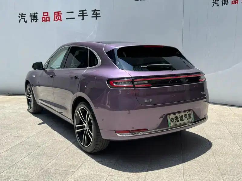 Wenjie M5 2025 Extended Range Ultra 4WD Version — миниатюра 5