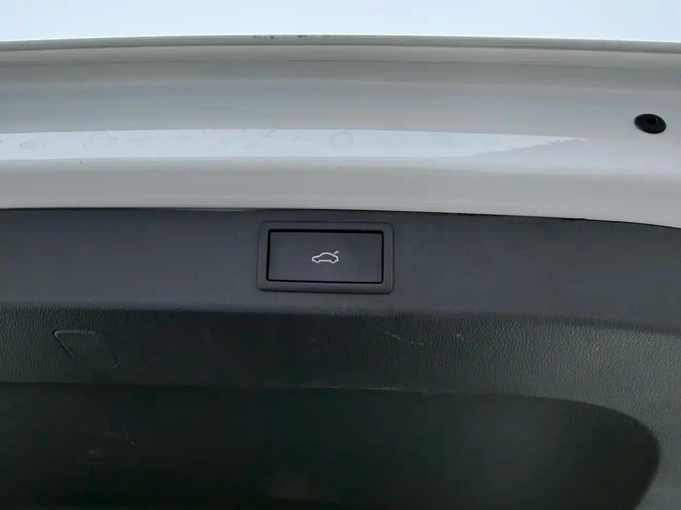 Karoq 2022 TSI280 Luxury Edition — миниатюра 18