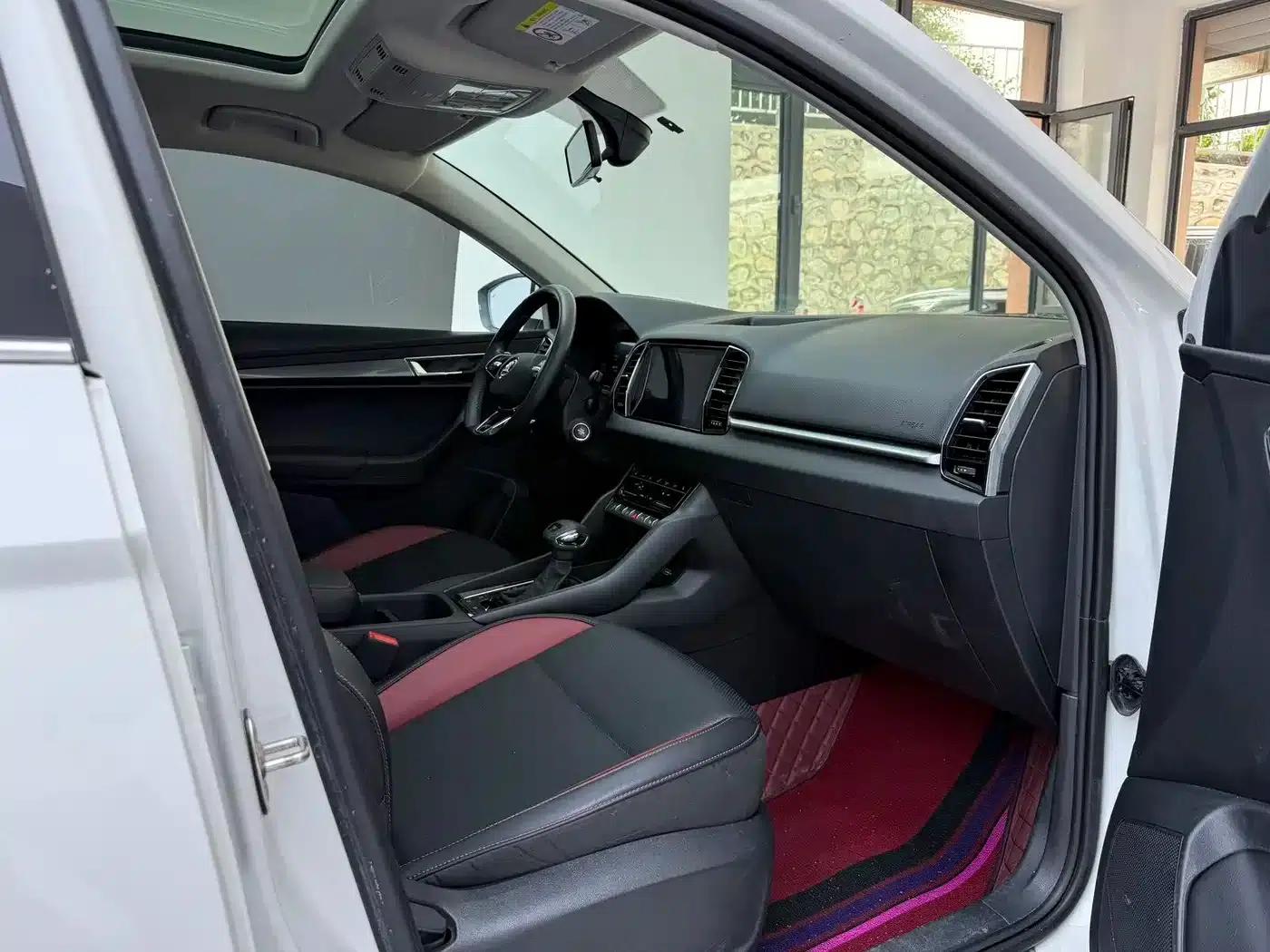 Karoq 2022 TSI280 Luxury Edition — миниатюра 9