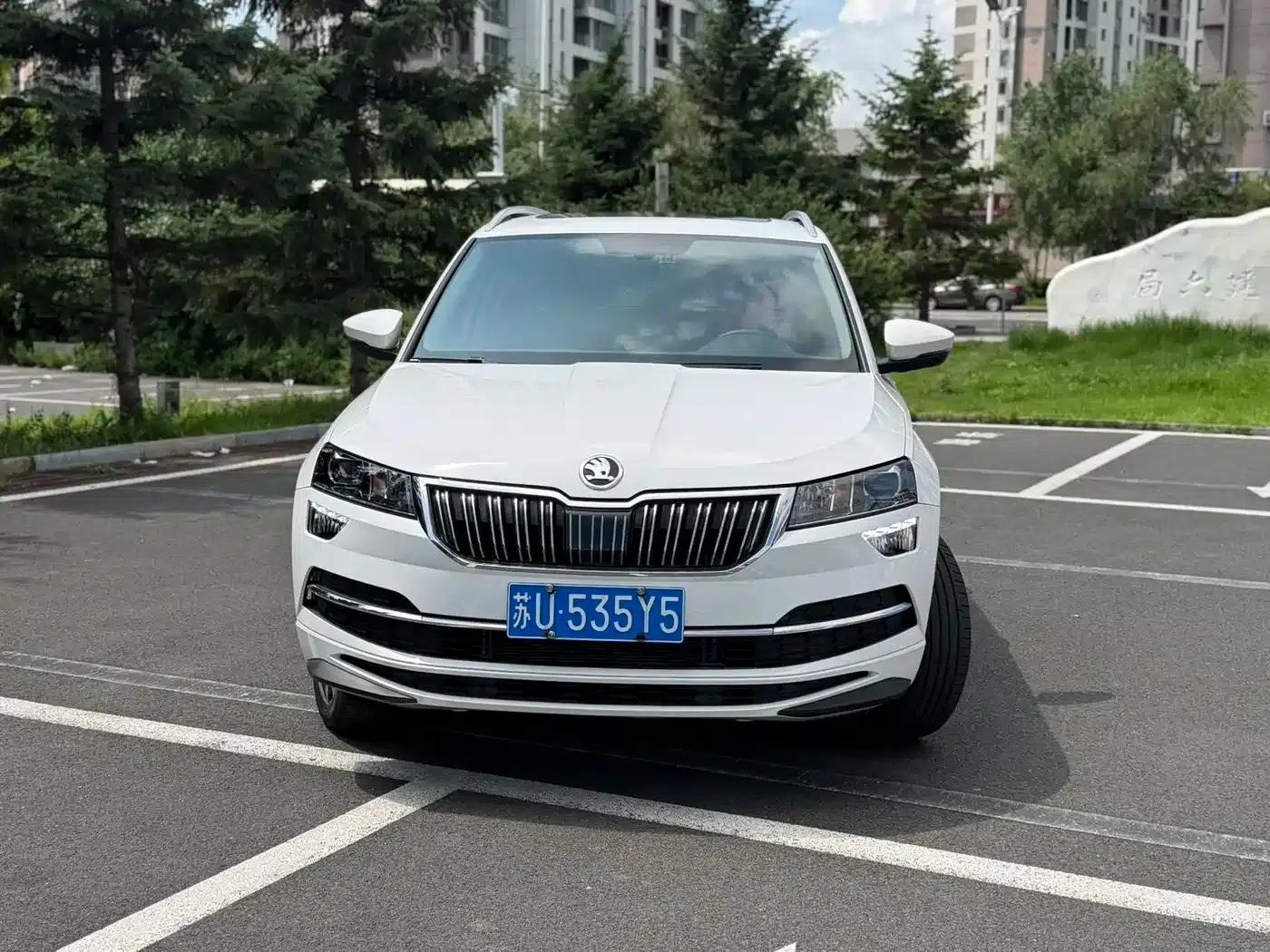 Karoq 2022 TSI280 Luxury Edition — миниатюра 1