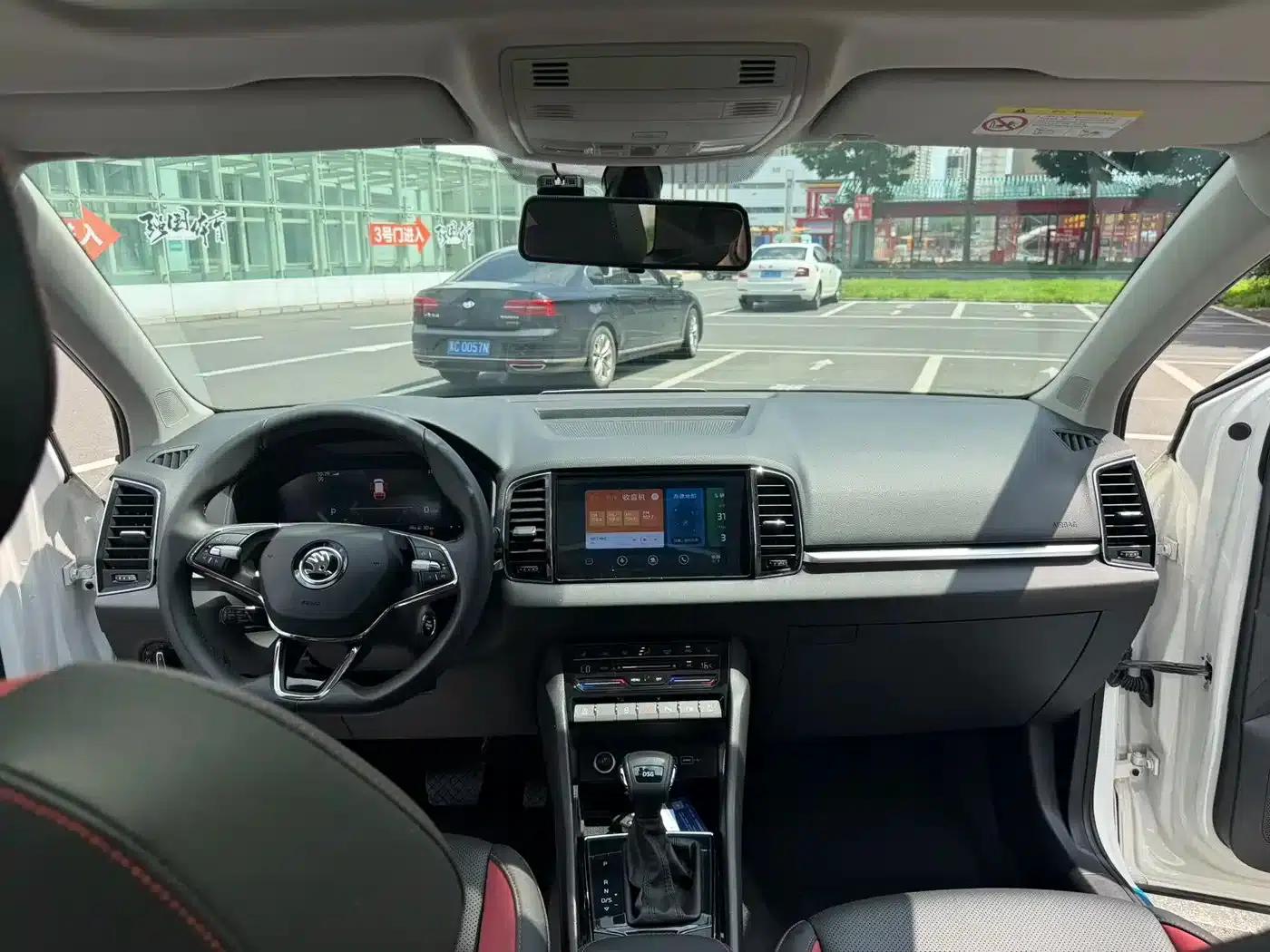 Karoq 2022 TSI280 Luxury Edition — миниатюра 17
