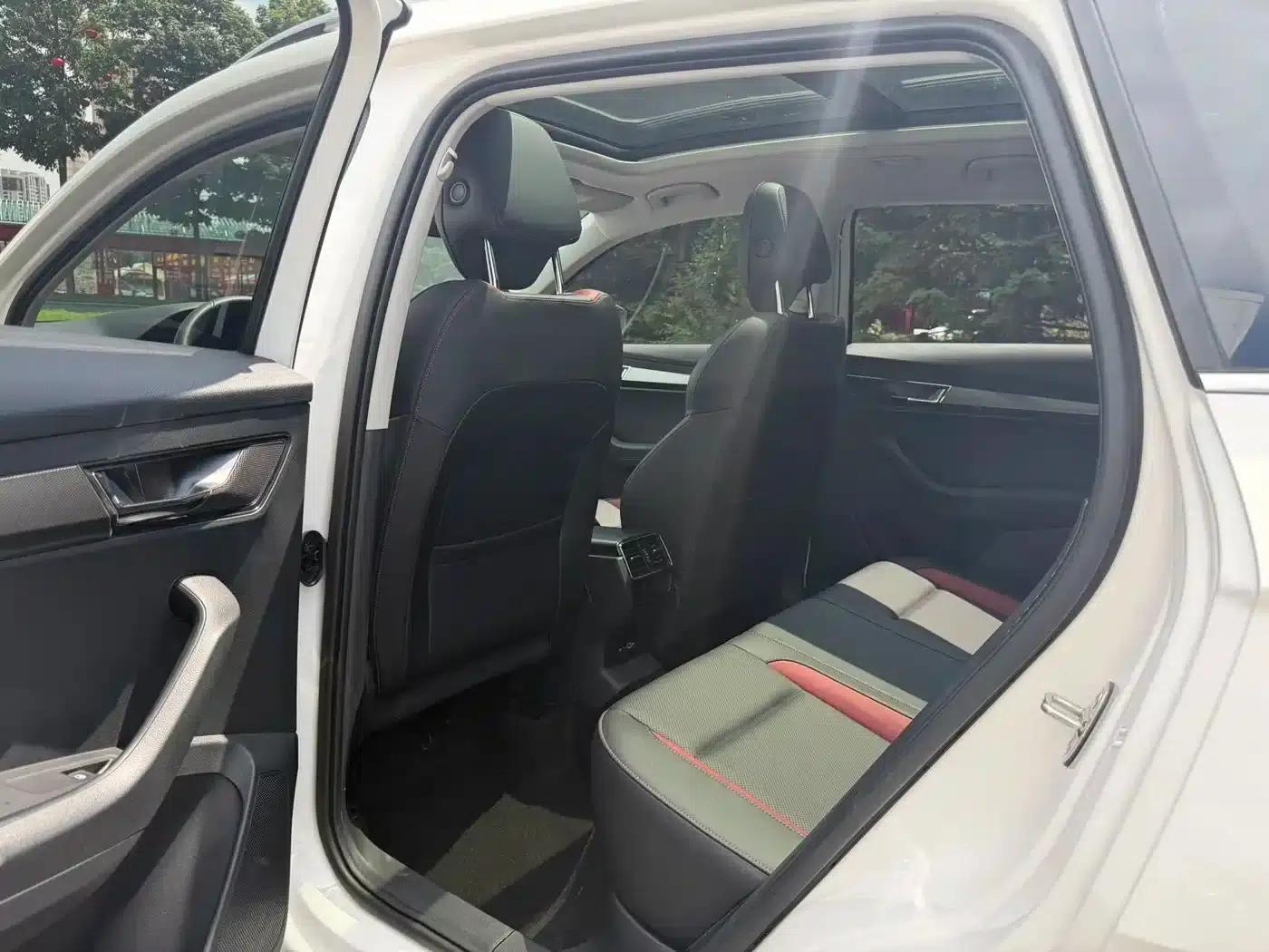 Karoq 2022 TSI280 Luxury Edition — миниатюра 9