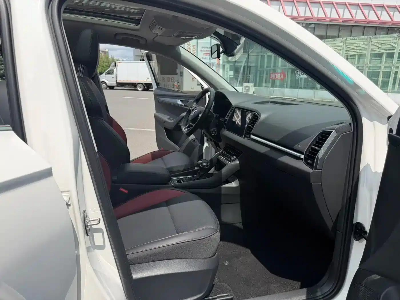 Karoq 2022 TSI280 Luxury Edition — миниатюра 10