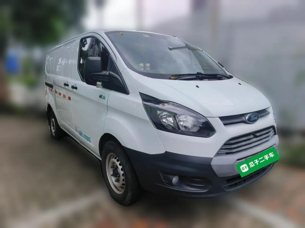 Ford Transit 2017 2.0T Diesel Van Short Wheelbase Low Roof China IV Standard — миниатюра 3