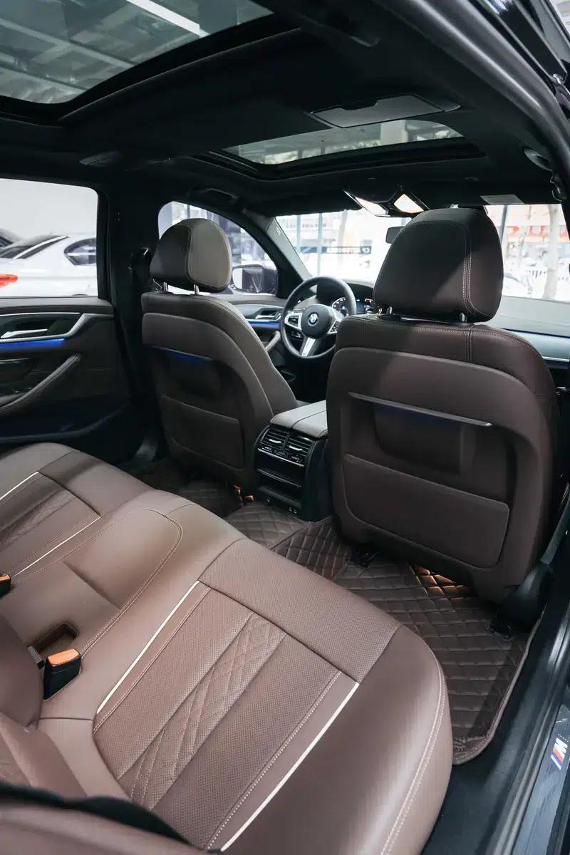 2021 BMW 5 Series Facelift 530Li Leading Edition M Sport Package — миниатюра 11