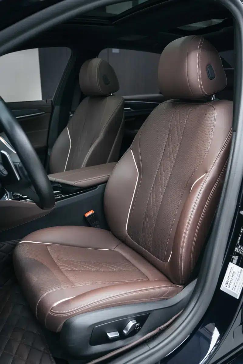 2021 BMW 5 Series Facelift 530Li Leading Edition M Sport Package — миниатюра 23