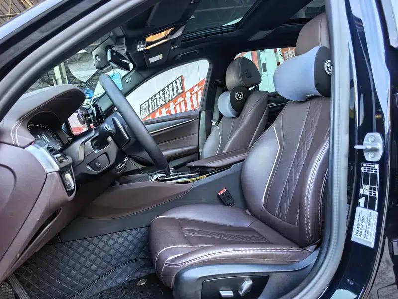 2022 BMW 5 Series Facelift 530Li Leading Edition M Sport Package — миниатюра 10